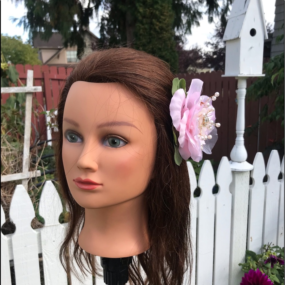 Floral hair clip NWOT